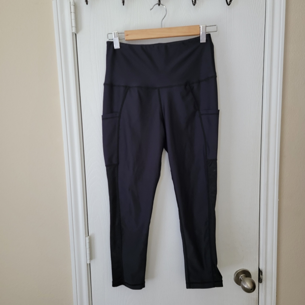 Zyia Active Pocket High Rise Mesh Inset Capri